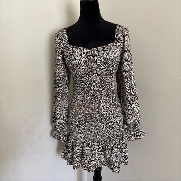 Express animal print long puff sleeve smocked body mini leopard dress size XS - Picture 2 of 7